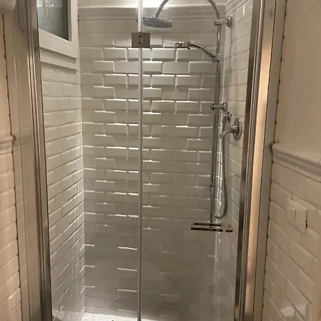 Casa Ortelia: In A Historic Building 볼로냐