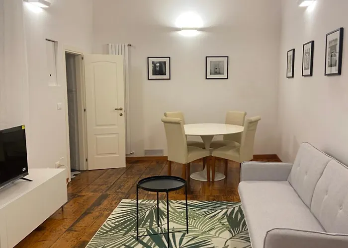 Apartment Casa Ortelia: In A Historic Building Bologna