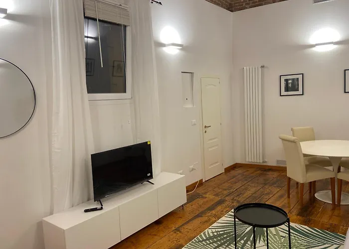 Casa Ortelia: In A Historic Building * Bologna