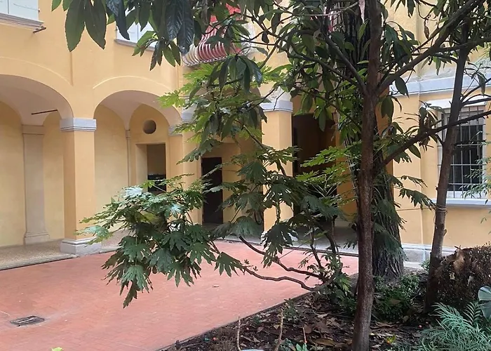 Casa Ortelia: In A Historic Building شقة بولونيا